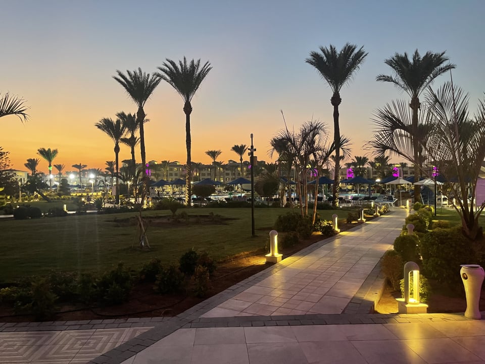 Gartenanlage Pickalbatros Dana Beach Resort - Hurghada