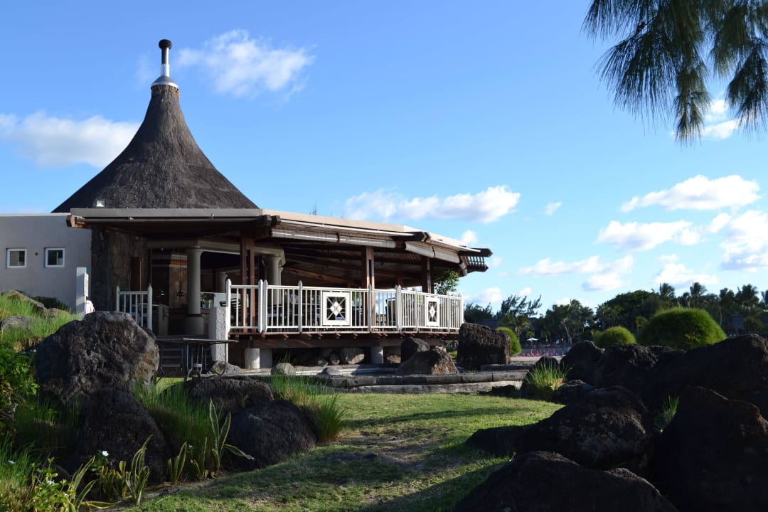 Restaurant The Beach LUX* Grand Gaube Resort & Villas