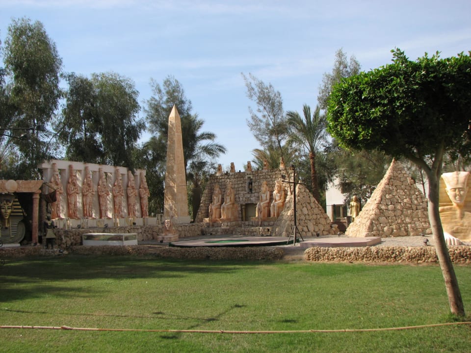 Piramidy Hotel Amar Sina