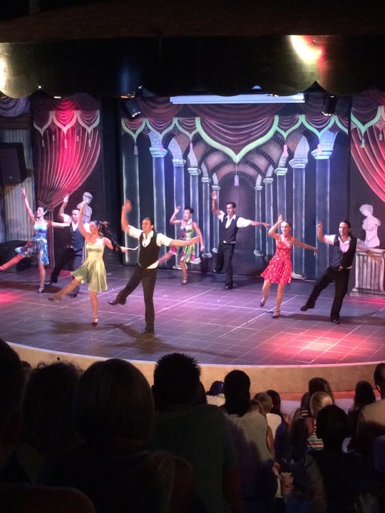 Musicalshow vom Animationsteam Aydinbey Kings Palace & Spa