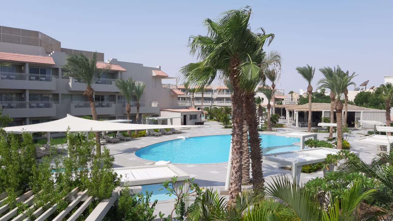 Pool JAZ Elite Casa del Mar Beach