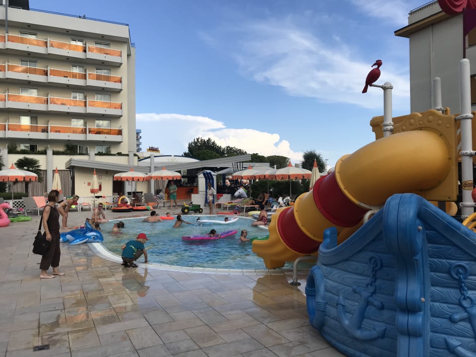Pool Bibione Palace