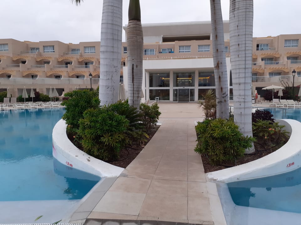 Pool SBH Monica Beach Resort