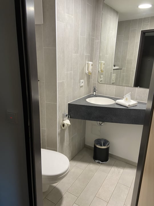 Zimmer B&B Hotel Düsseldorf-Airport