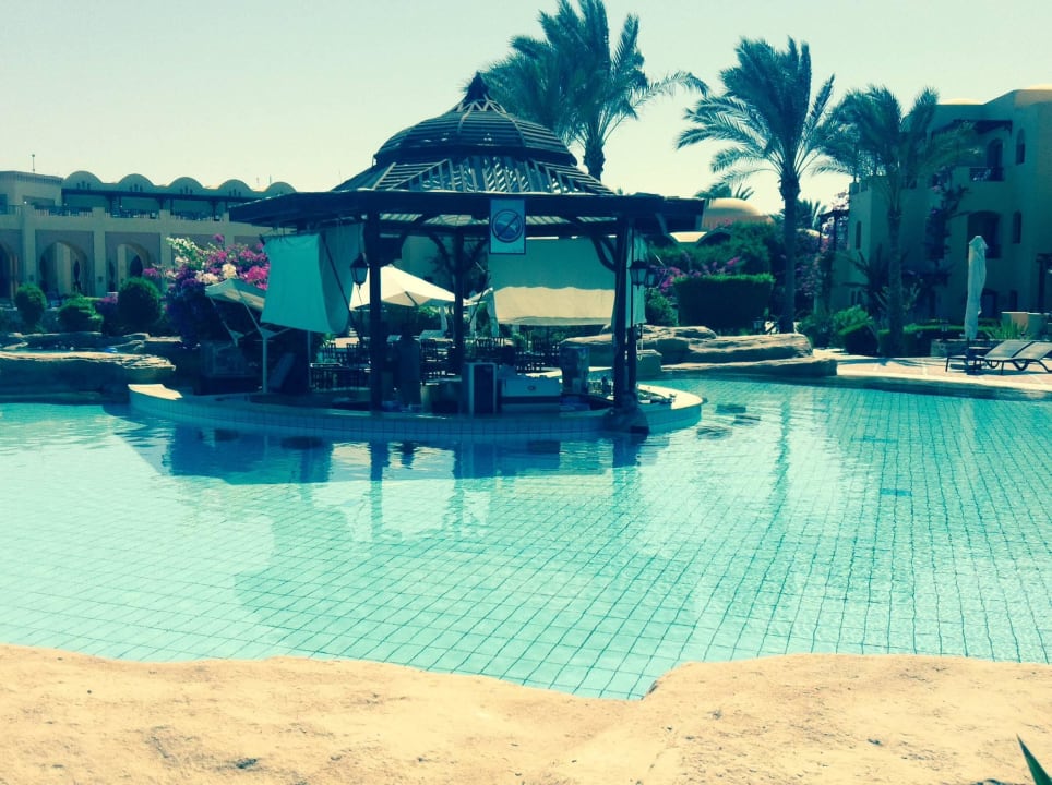 Poolbar  Steigenberger Coraya Beach - Adults only