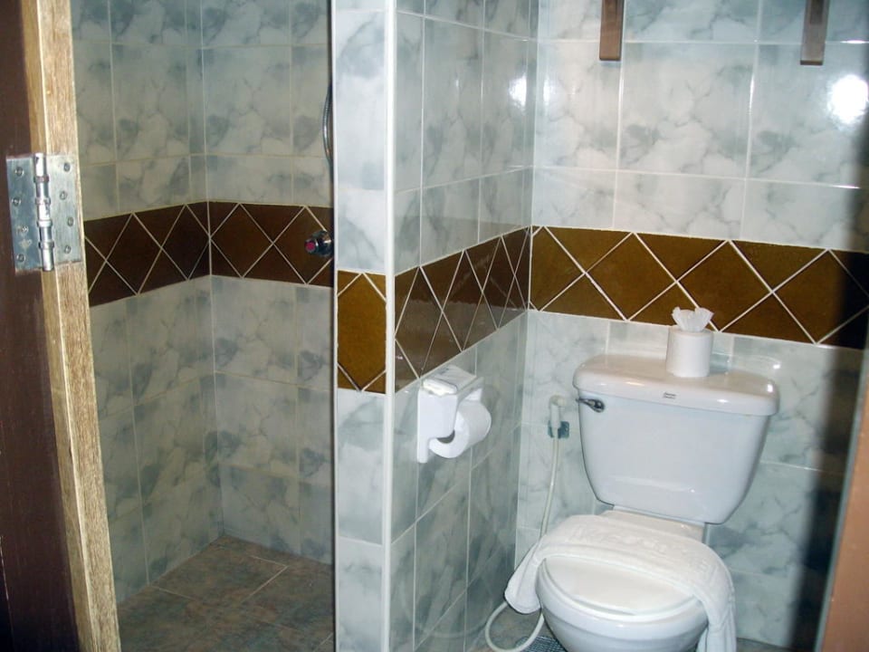 In Bad und WC alles OK Samui Natien Resort