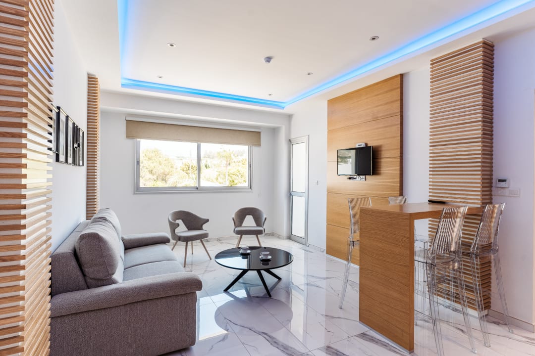 Zimmer Vrachia Beach Hotel & Suites - Adults Only