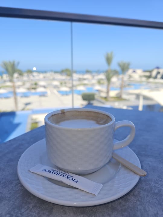 Gastro Pickalbatros White Beach Resort