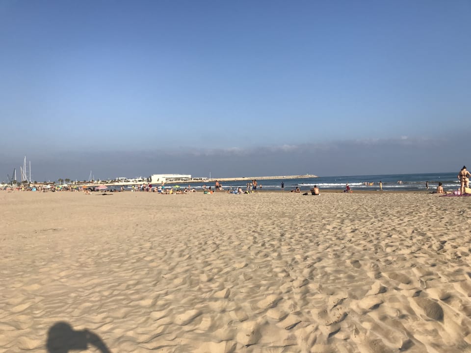 Strand Hotel Atenea Park Suites & Apartments