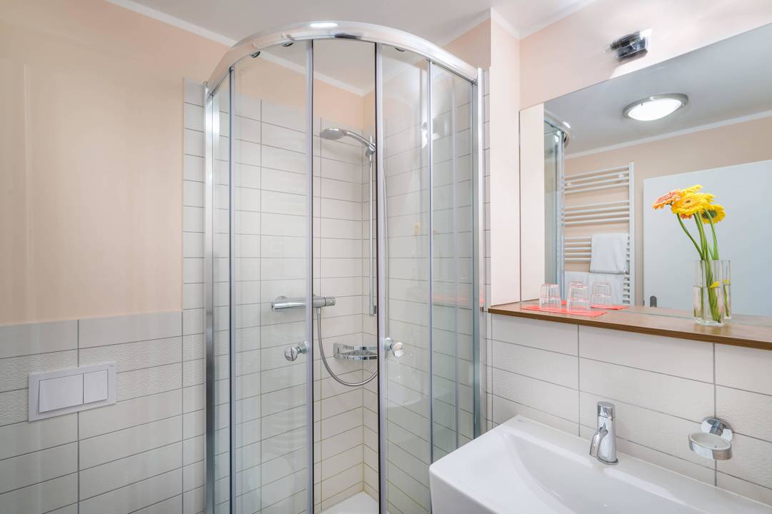 Familienzimmer Bad Scope Hotel Dresden Airport