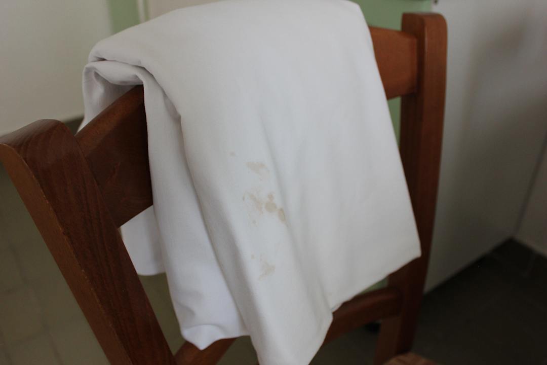 Blutflecken auf Bettlaken Apartments Lavande