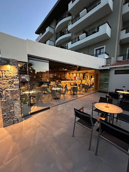 Gastro Petousis Hotel & Suites