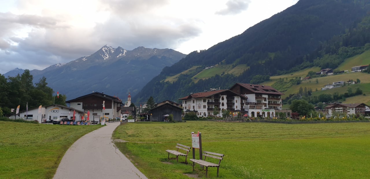 Außenansicht Alpeiner Nature Resort Tirol