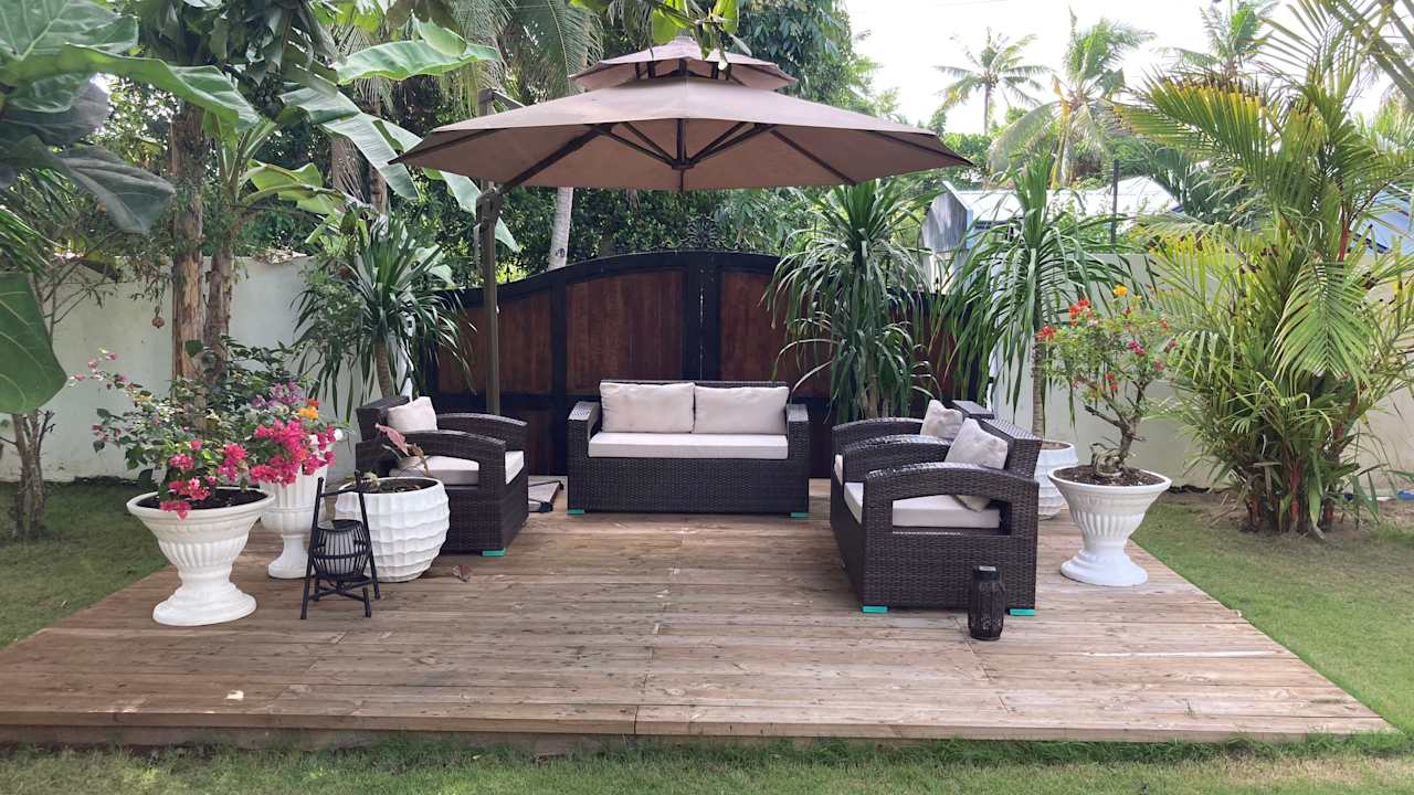 Pool Tana Mysterious garden