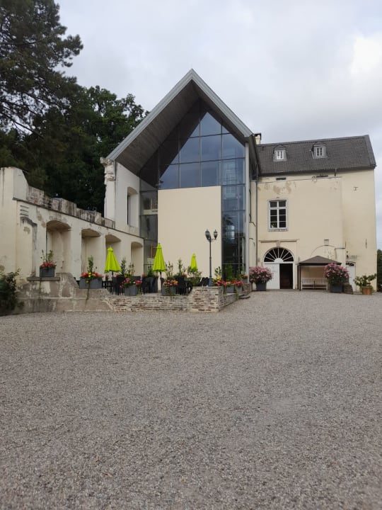 Außenansicht Burg Boetzelaer