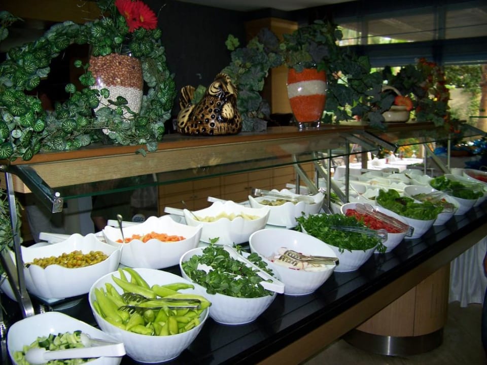 Büffet am Abend Can Garden Resort
