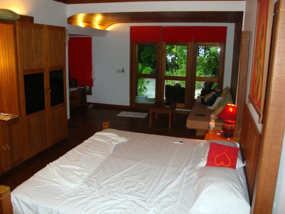 Riesenbett NH Collection Maldives Reethi Resort