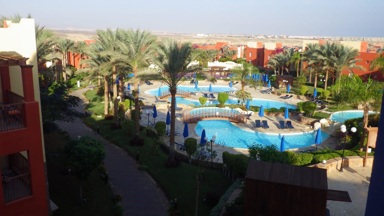 Pool view from Dinerroom SUNRISE Cardina Resort