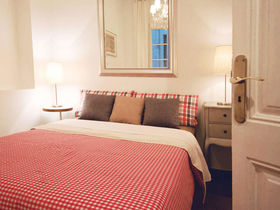 ROOM  2 / shared bathroom / double bed Casa Marcelo Barcelona - B&B