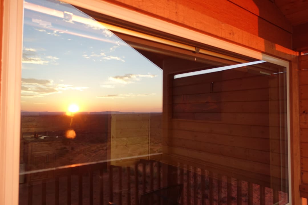 Zimmer The View Hotel