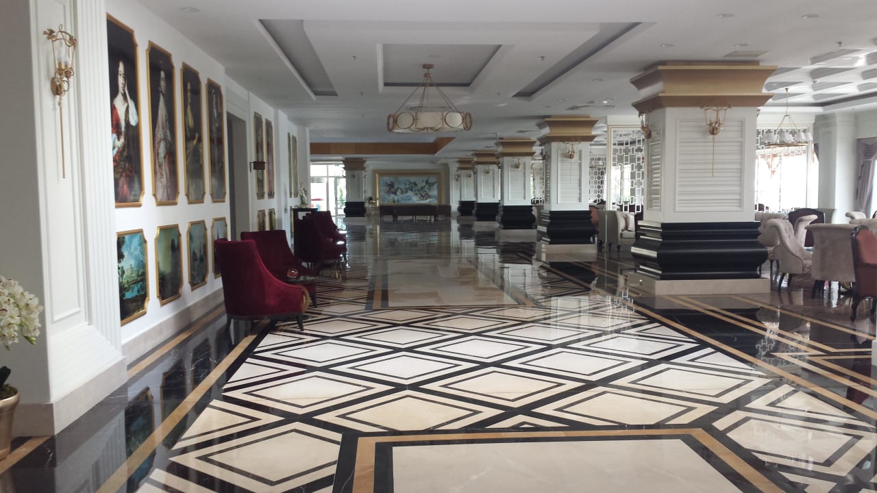 Lobby Mary Hotel Side