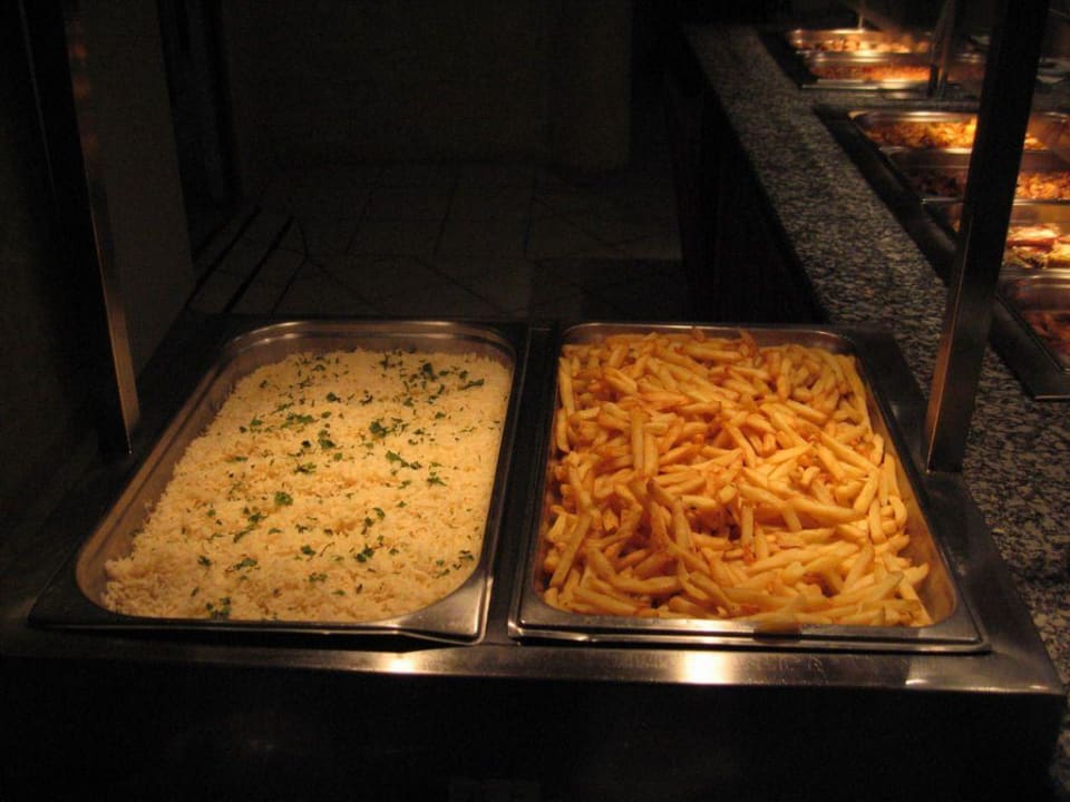 Buffet, Abendessen, Hauptspeisen  LABRANDA Bahía y Villas Fañabé