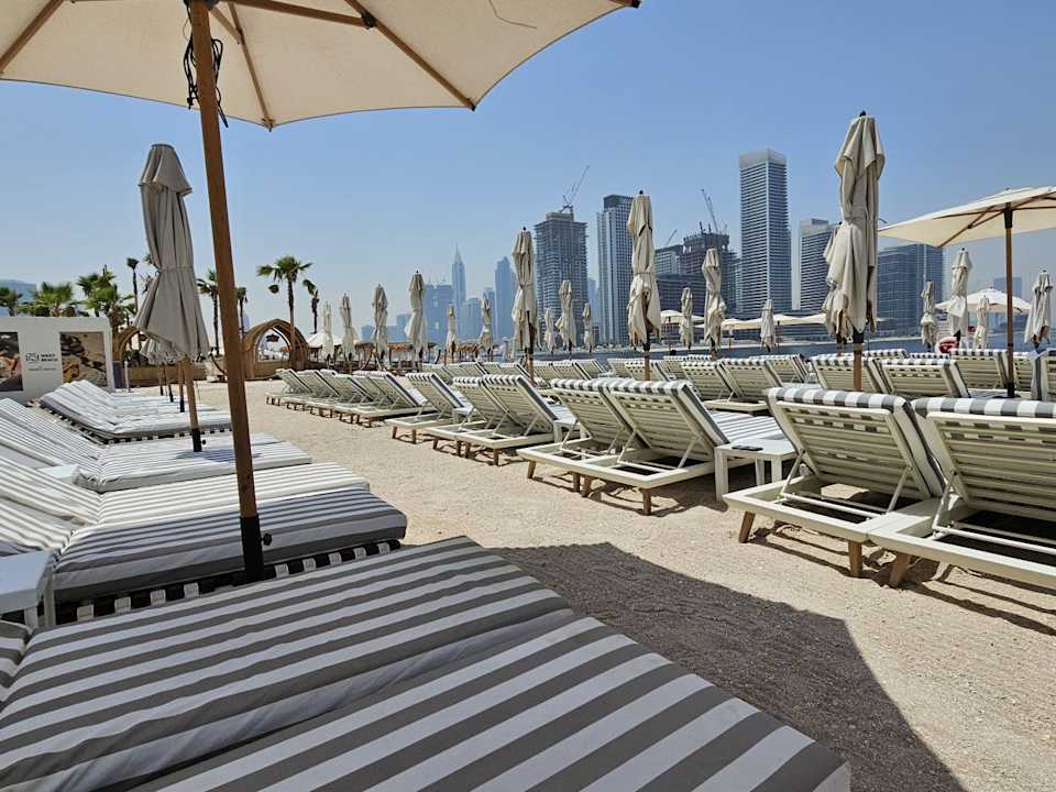 Strand voco Dubai The Palm by IHG