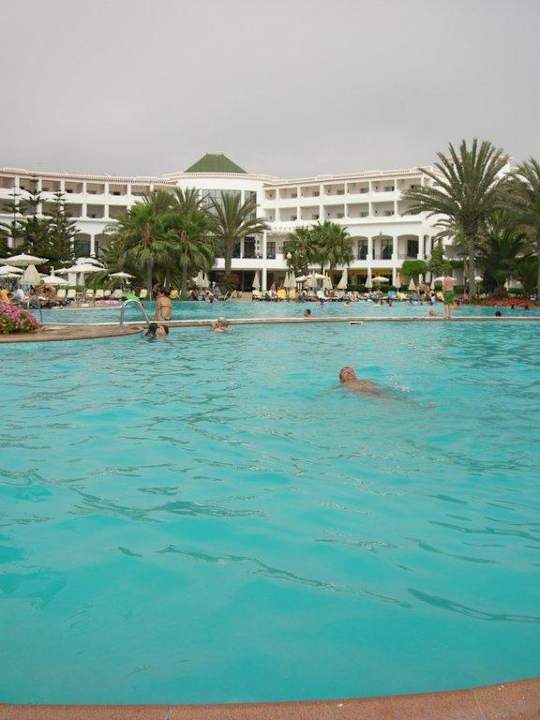 Basen Iberostar Waves Founty Beach