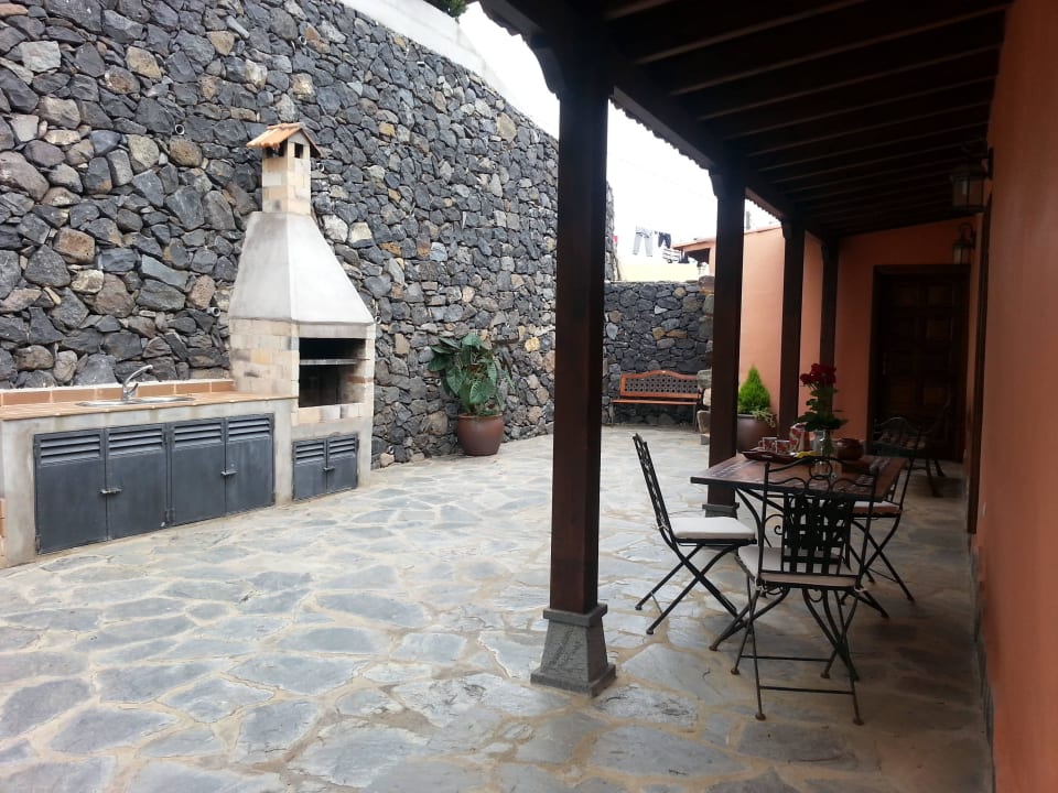 Schöne Terrasse mit Barbecue Landhaus Los Avestruces