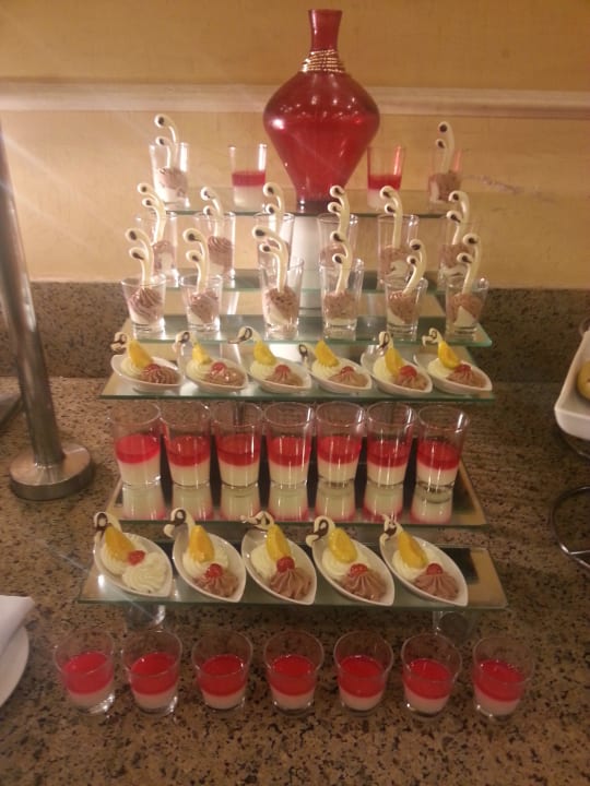 Dessert Hotel JAZ Makadi Star & Spa