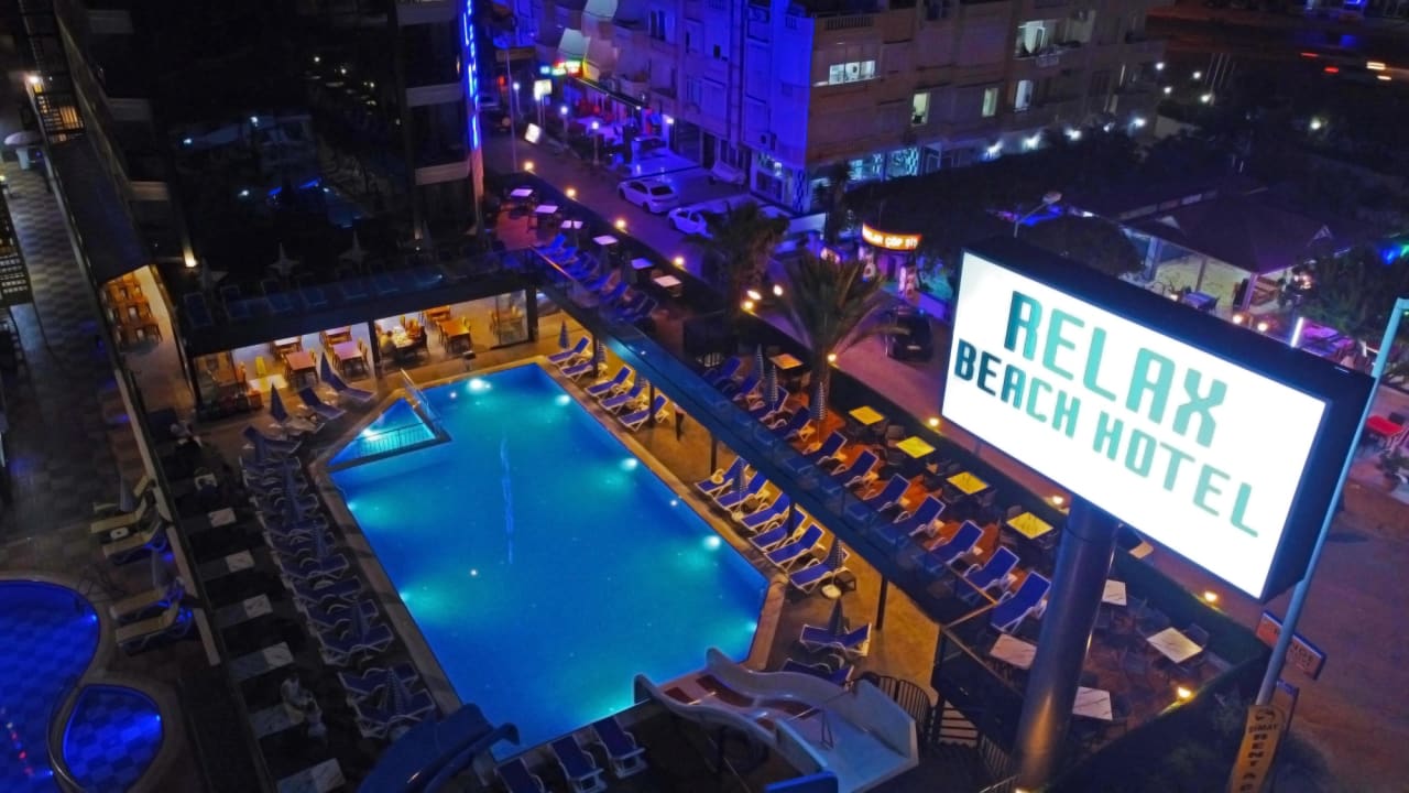 Pool Relax Beach Hotel