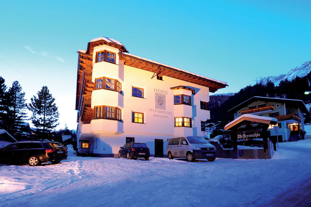 Außenansicht Hotel zur Pfeffermühle Winter Hotel Zur Pfeffermühle