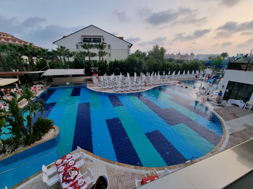 Pool Glamour Resort & Spa