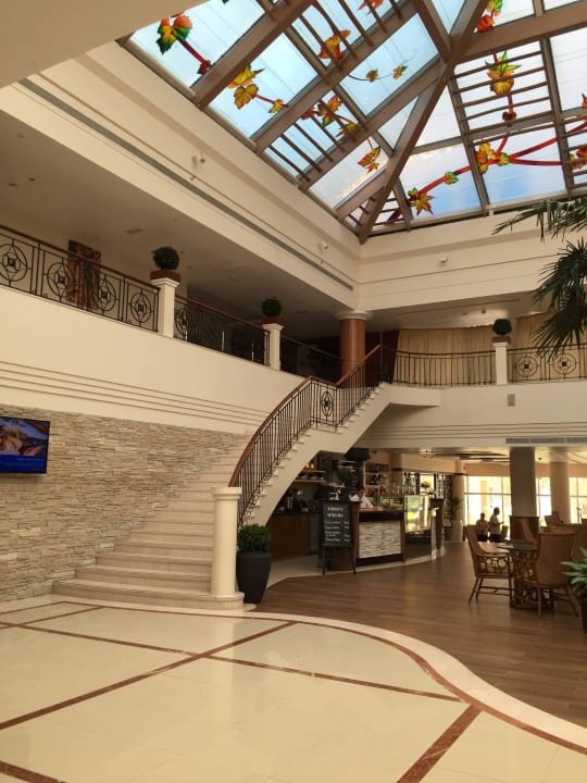 Lobby Fujairah Rotana Resort & Spa