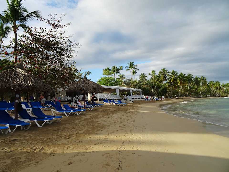 Morgens am Strand ... Bahia Principe Grand El Portillo