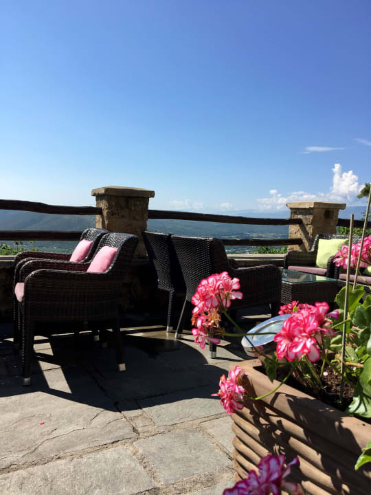 COFFEE BALCONY Hotel Varosi 4 Seasons