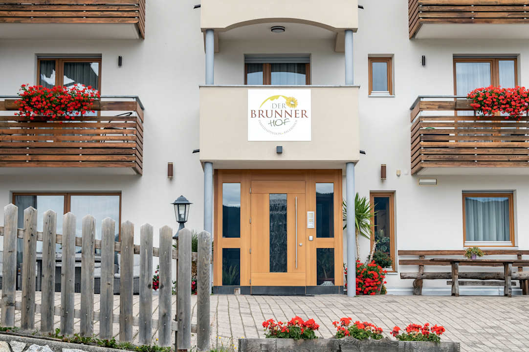 Außenansicht Der Brunnerhof