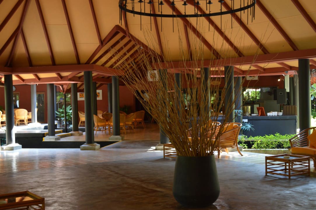 Lobby und Bar Adaaran Select Hudhuran Fushi - Premium All Inclusive