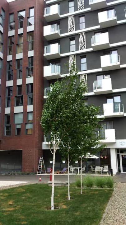 Hotel z zewnątrz Invite