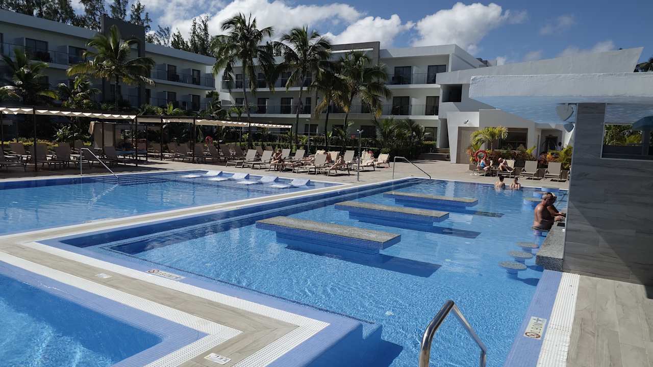 Pool Hotel Riu Palace Mauritius