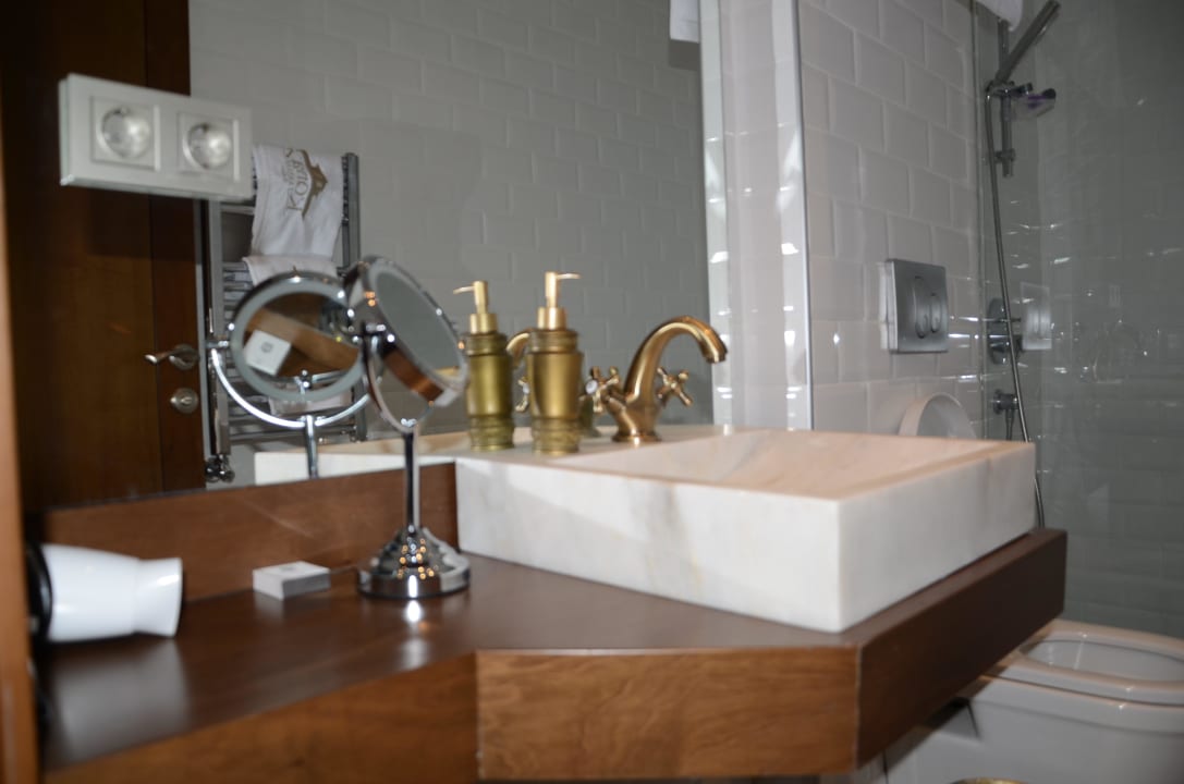 Deluxe Room Konak Suites