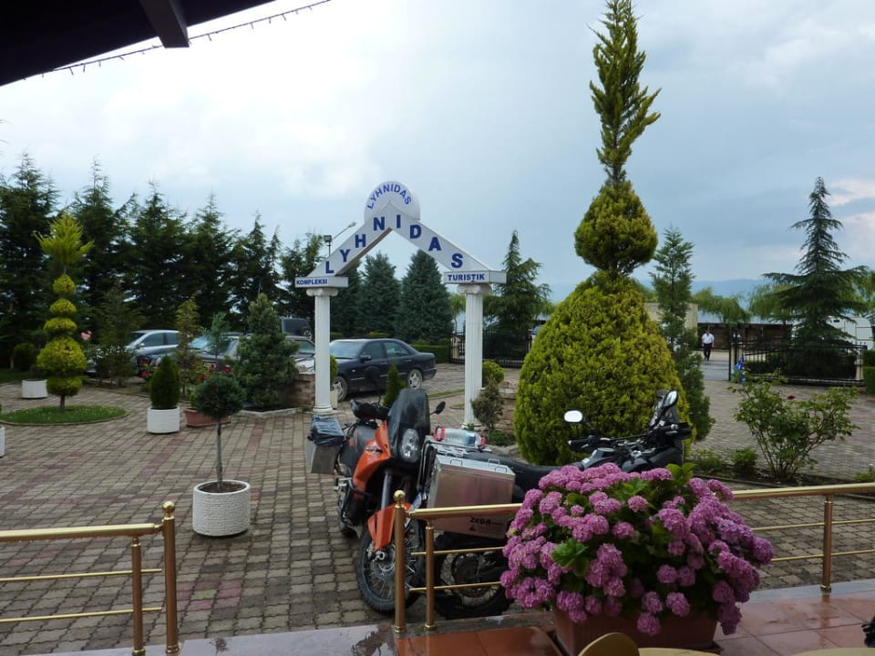 Vorhof Hotel Kompleksi Lyhnidas