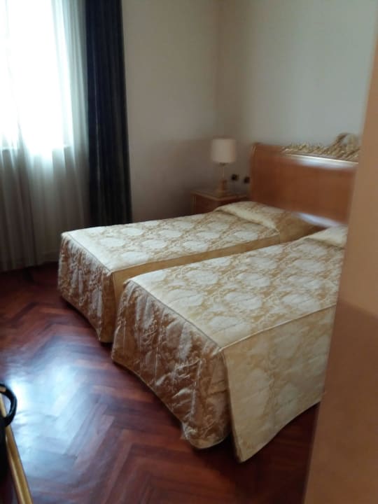 Zimmer innen Hotel Marconi