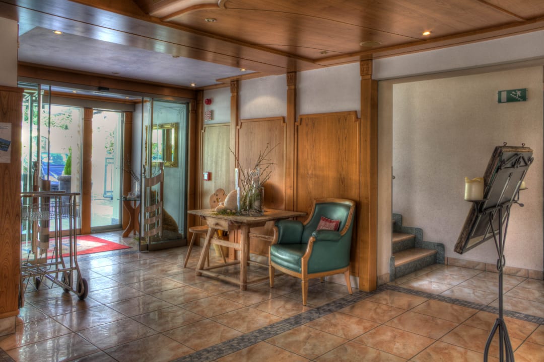 Hoteleingang -innen- Heidi & Edith Family Aparthotel