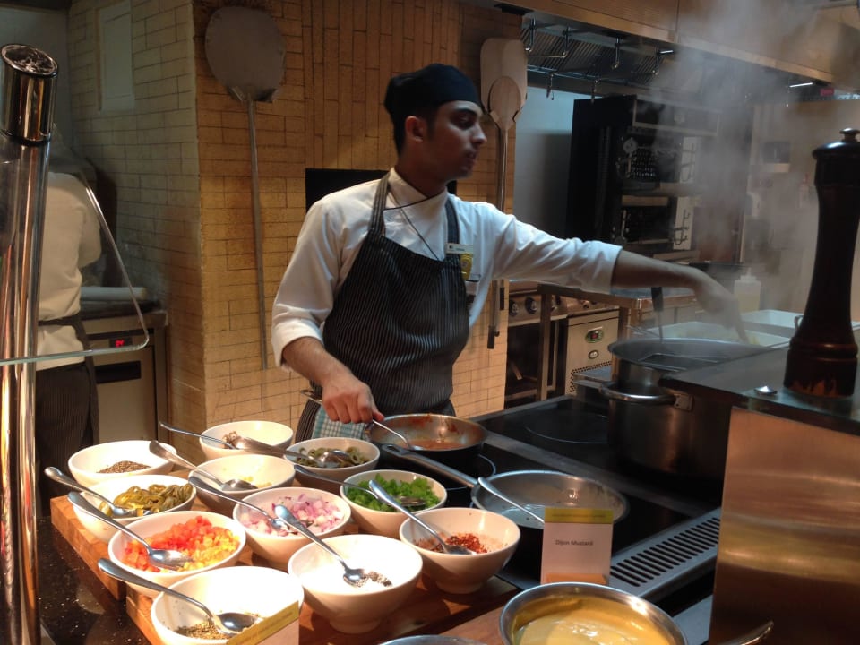 Buffet DoubleTree by Hilton Resort & Spa Marjan Island