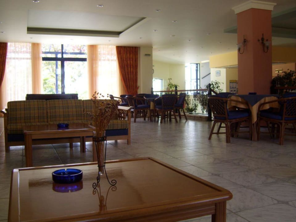 Sitzecke Lobby Hotel Esperia
