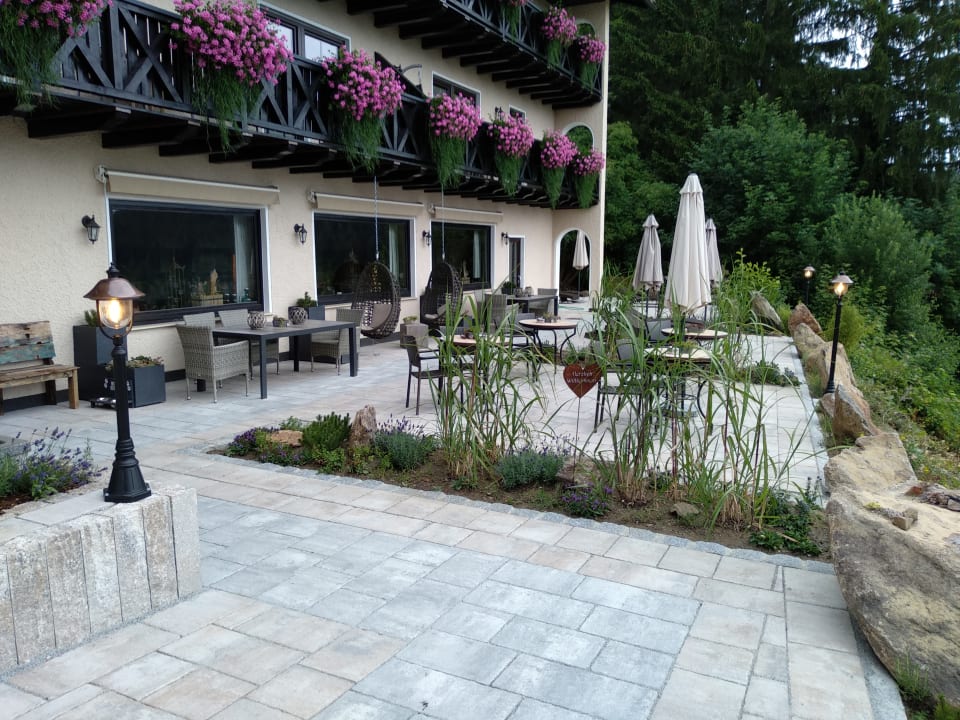 Gartenanlage Montara Suites Bodenmais