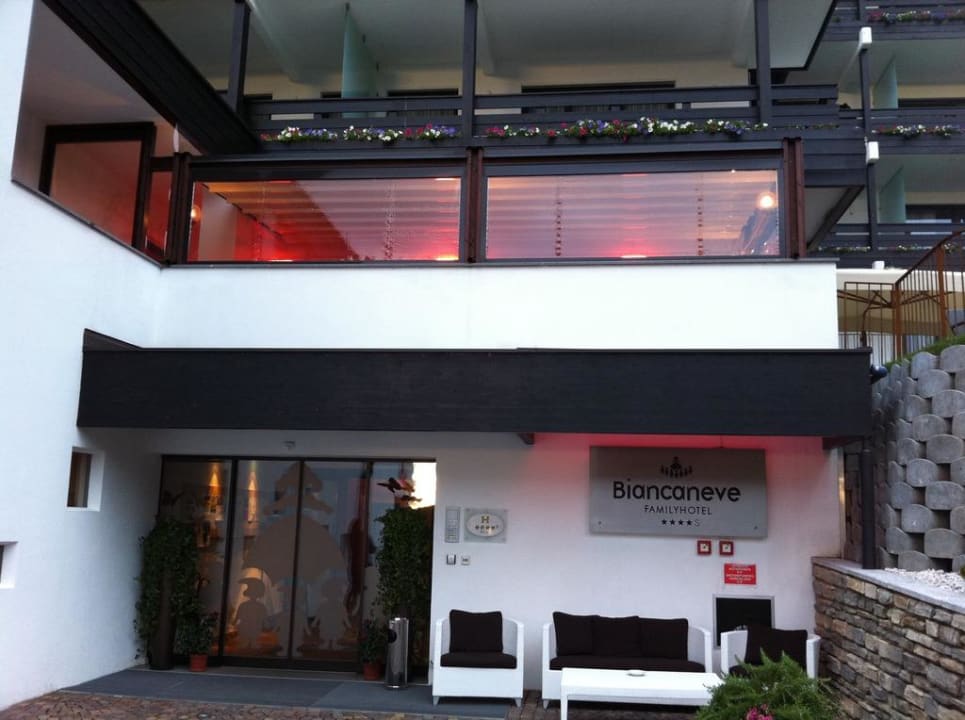 Eingang Hotel Biancaneve