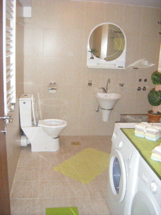 Bathroom Luxury Apartment near Royal Palace