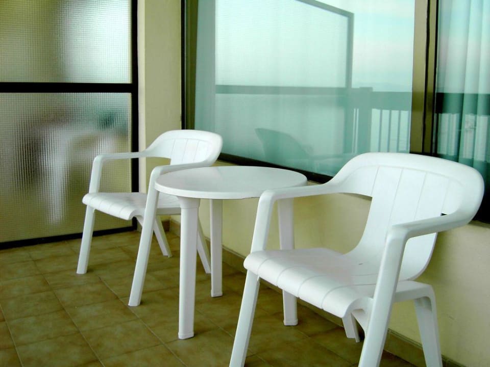 Blick auf den Balkon AYA Seahotel - Adults only